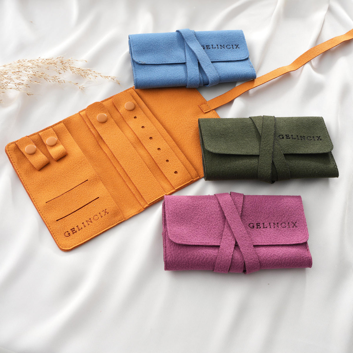 10pcs Travel Jewelry Rolls 19x12cm Wholesale, Anti Tangle Necklace Ring Cases, Vegan Suede Resale Pack
