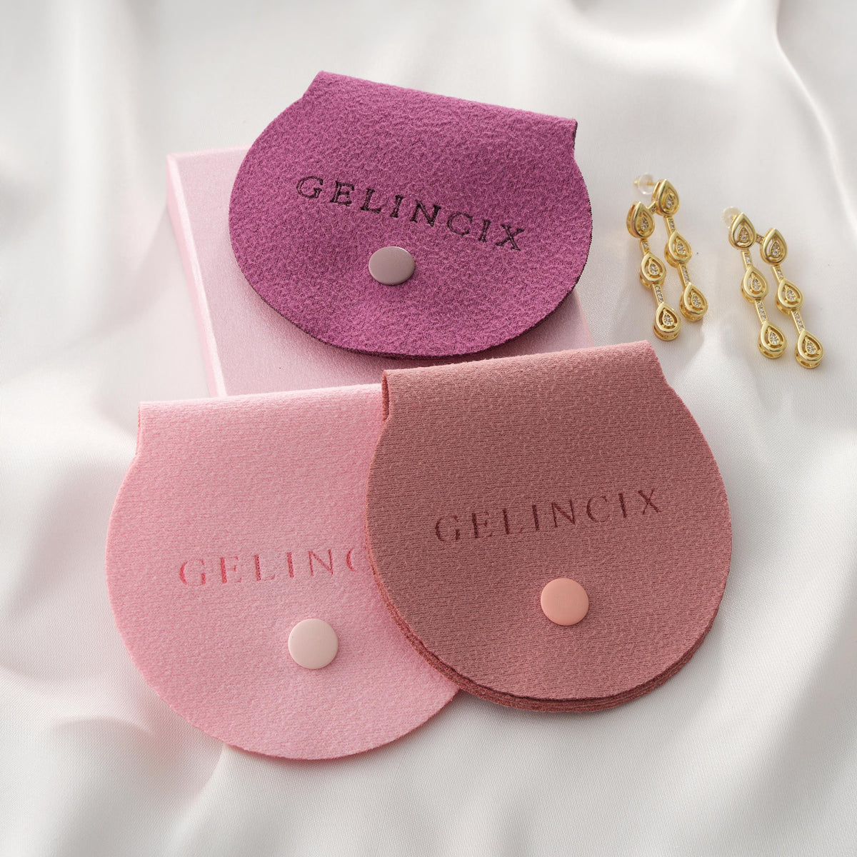 50pcs Round Jewelry Pouches Bulk, Vegan Suede Snap Cases with Custom Logo, Wholesale Boutique Packaging