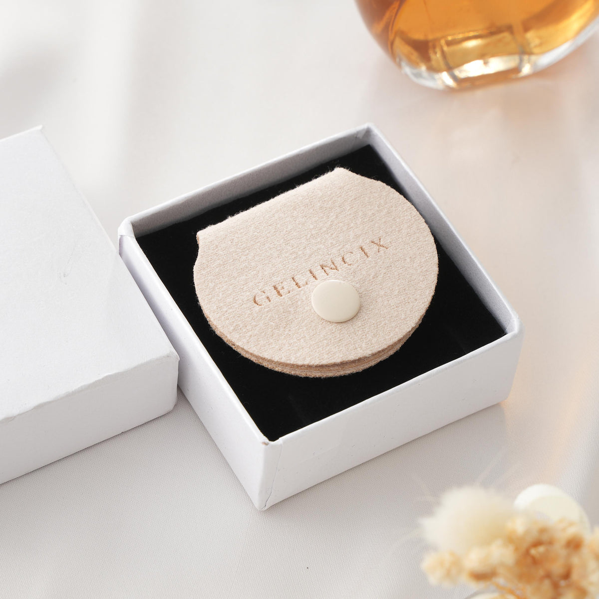 50pcs Ring Pouches Bulk 5x4.5cm, Soft Vegan Suede Ring Bags with Snap, Jewelry Store Packaging Supplies