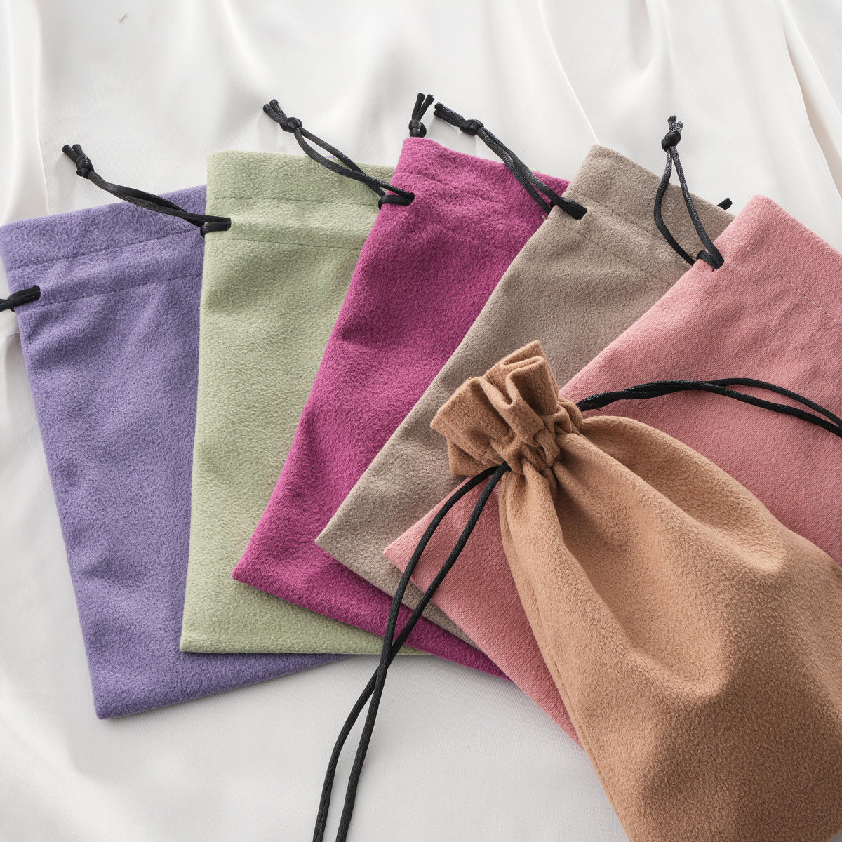Custom Dust Bags for Handbags and Shoes, Set of 50 Suede Drawstring Pouches with Your Logo, Luxury Brand Packaging